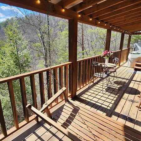 Little Cabin All To Yourself Sevierville Eksteriør billede