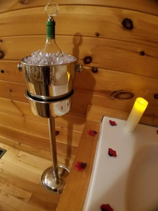 Little Cabin All To Yourself Sevierville Eksteriør billede