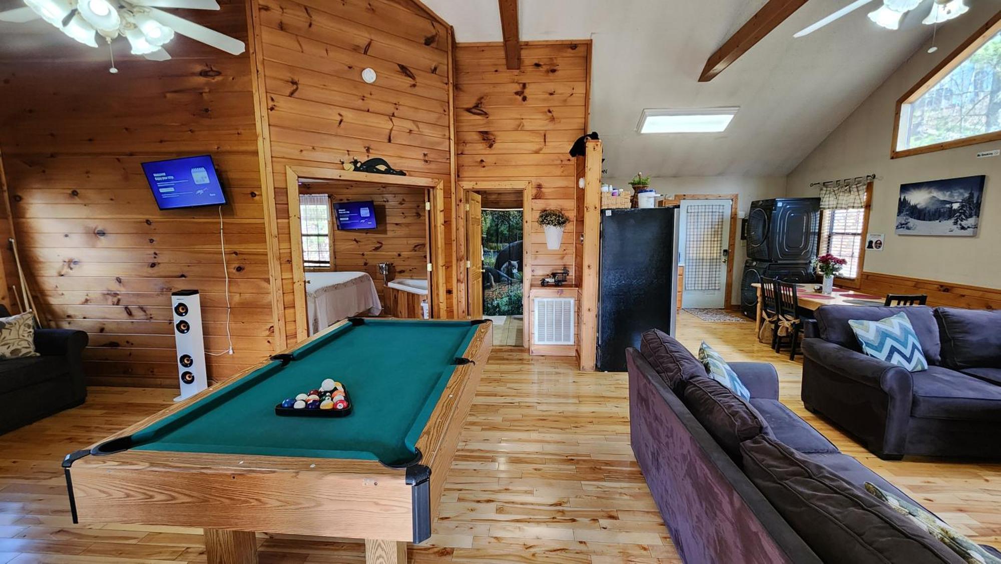 Little Cabin All To Yourself Sevierville Eksteriør billede